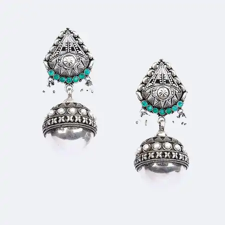Fashionable Stone Studded Elegant Women’s Bangle Bracelet